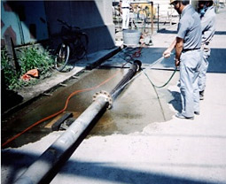 ②配管の洗浄を行う方法